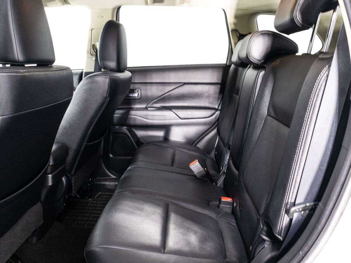 Купить Mitsubishi Outlander, 2017, 75 290 км.. Фото: #9