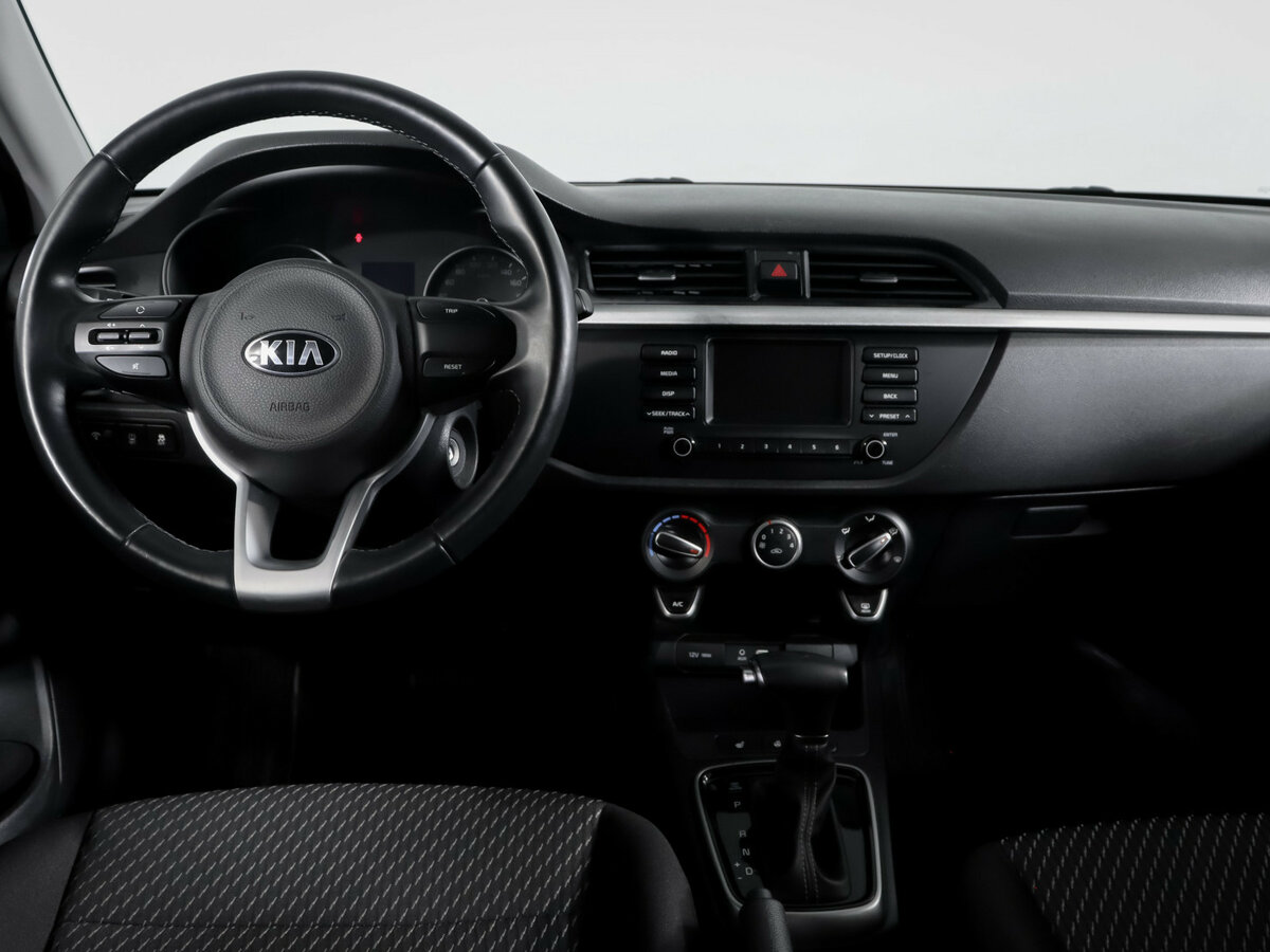 Купить Kia Rio, 2018, 37 716 км.. Фото: #9