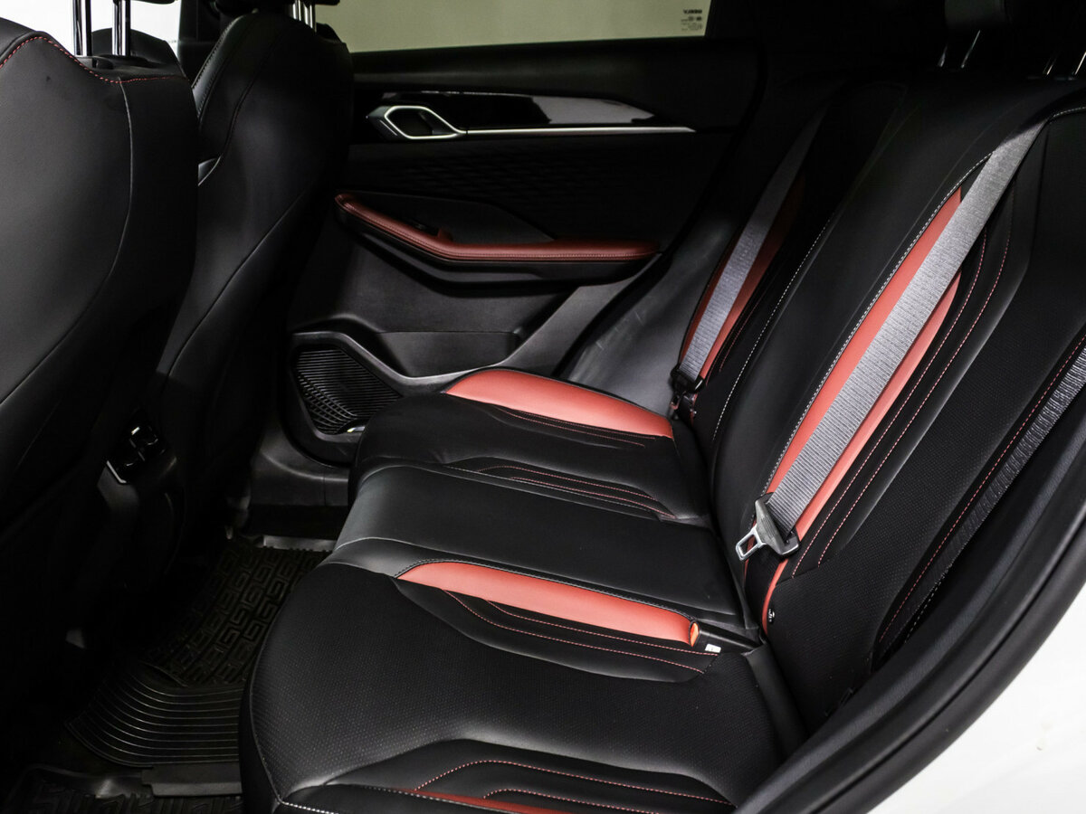 Купить Geely Coolray, 2023, 23 562 км.. Фото: #10