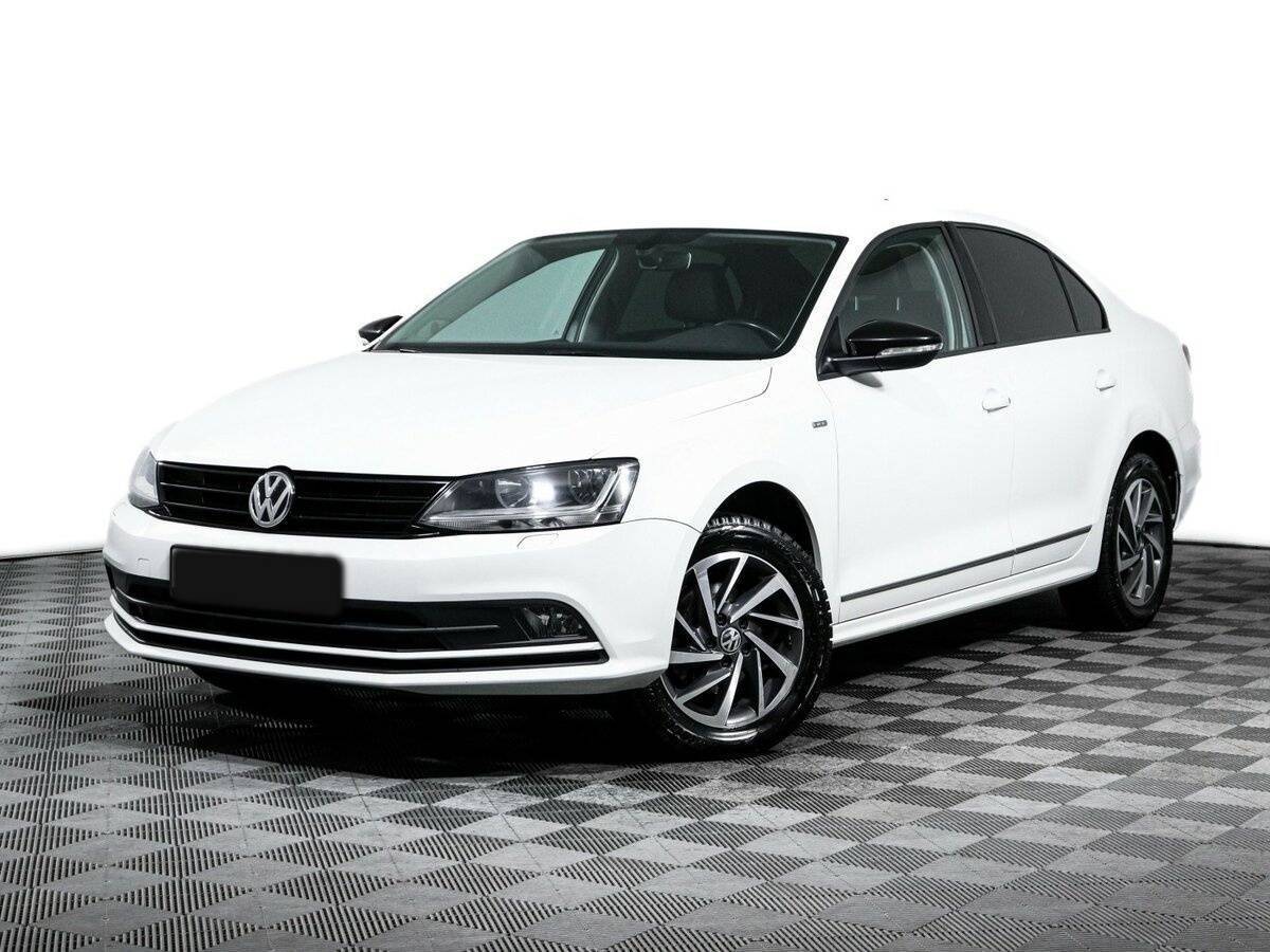 Купить Volkswagen Jetta, 2017, 68 475 км.. Посмотреть фото