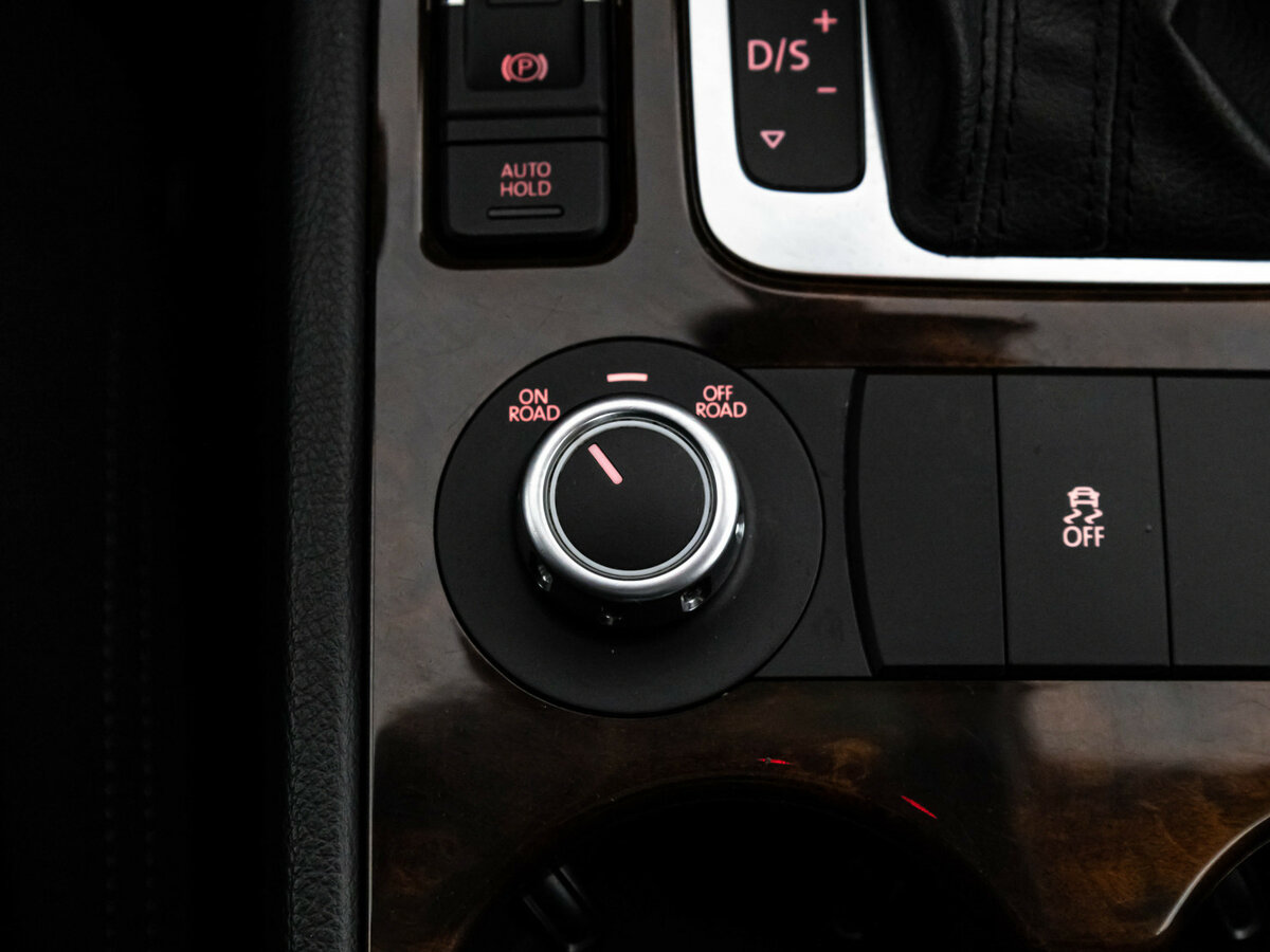 Купить Volkswagen Touareg, 2012, 127 785 км.. Фото: #13