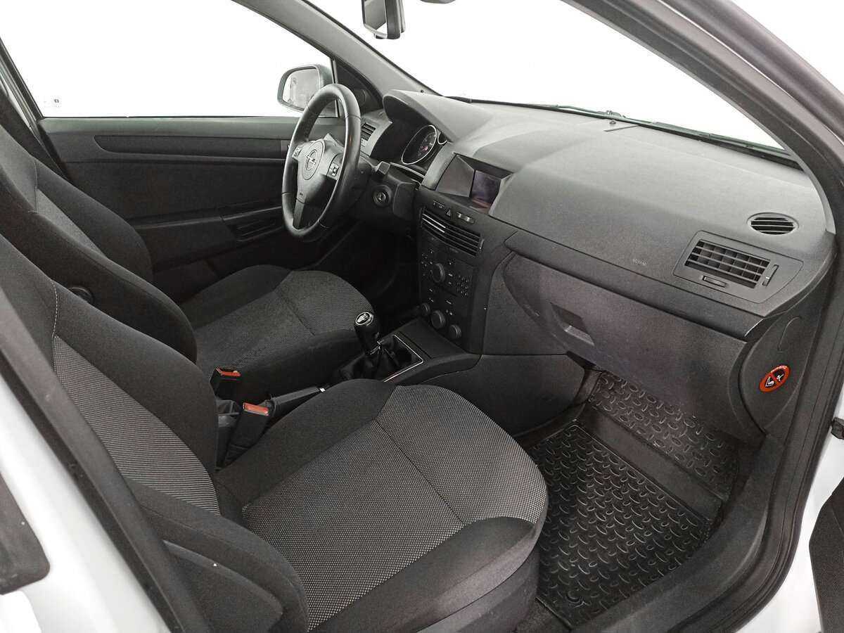 Купить Opel Astra, 2013, 218 764 км.. Фото: #8