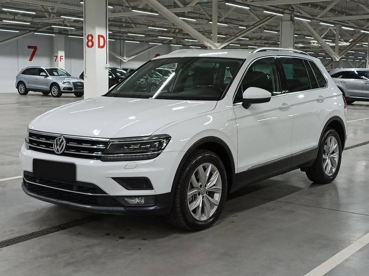 Купить Volkswagen Tiguan, 2018, 160 240 км.. Посмотреть фото
