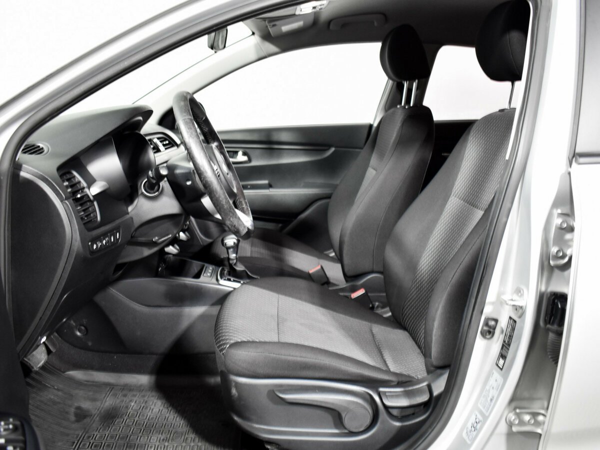 Купить Kia Rio, 2020, 166 671 км.. Фото: #9