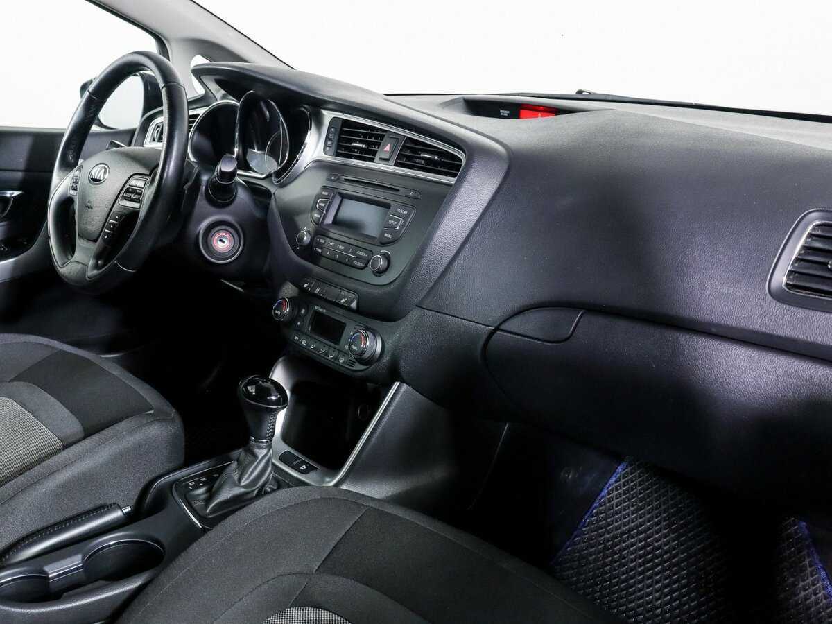 Купить Kia Ceed, 2016, 67 931 км.. Фото: #5