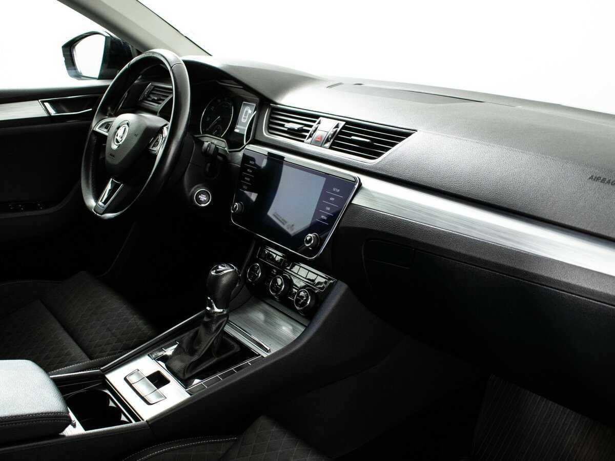 Купить Skoda Superb, 2020, 220 561 км.. Фото: #8