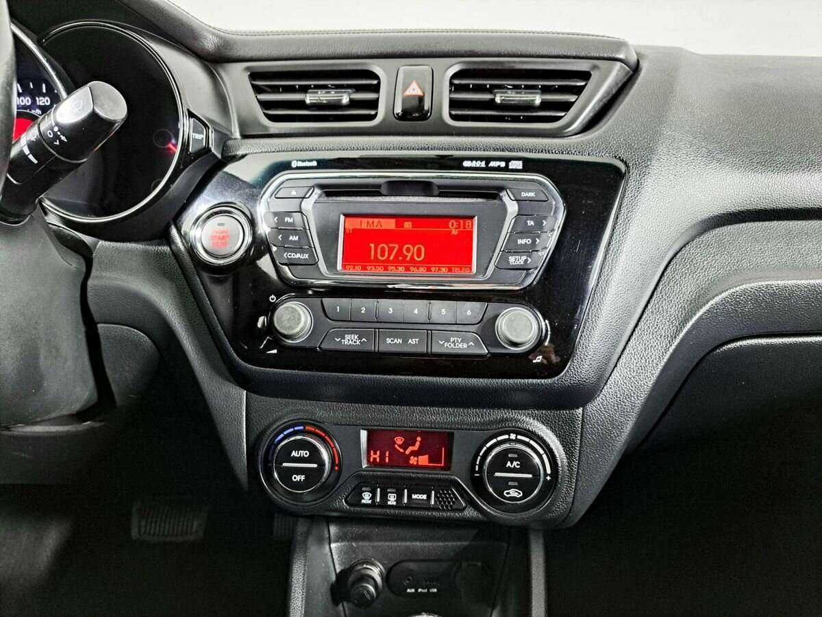 Купить Kia Rio, 2014, 88 236 км.. Фото: #11