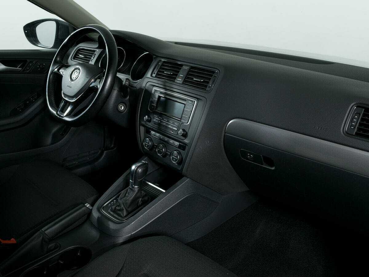 Купить Volkswagen Jetta, 2016, 52 879 км.. Фото: #6