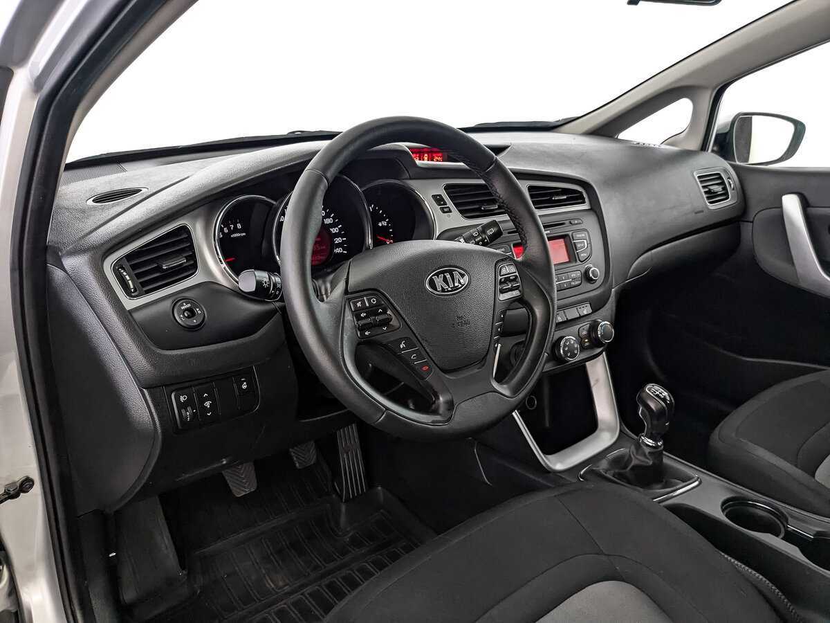 Купить Kia Ceed, 2015, 40 426 км.. Фото: #10