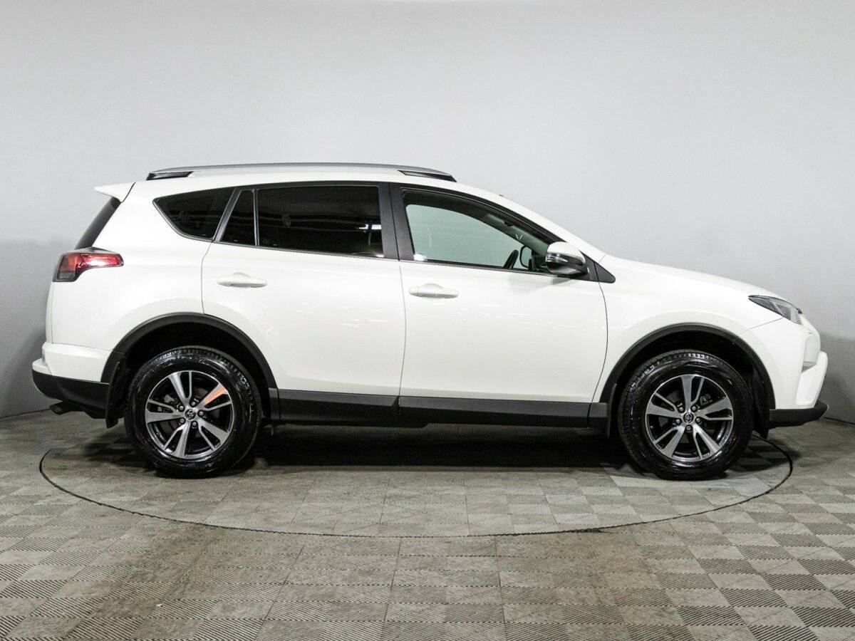 Купить Toyota RAV4, 2017, 43 541 км.. Фото: #3