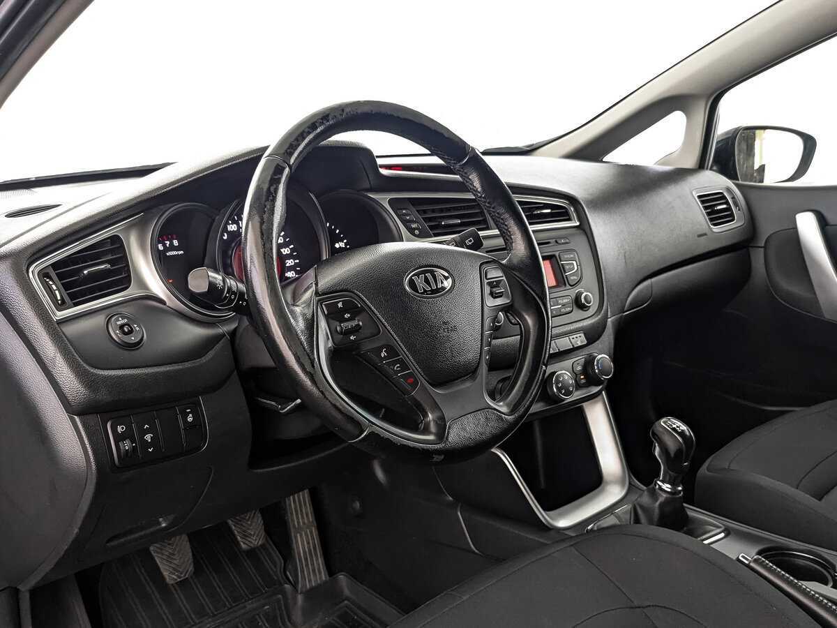 Купить Kia Ceed, 2015, 164 117 км.. Фото: #10