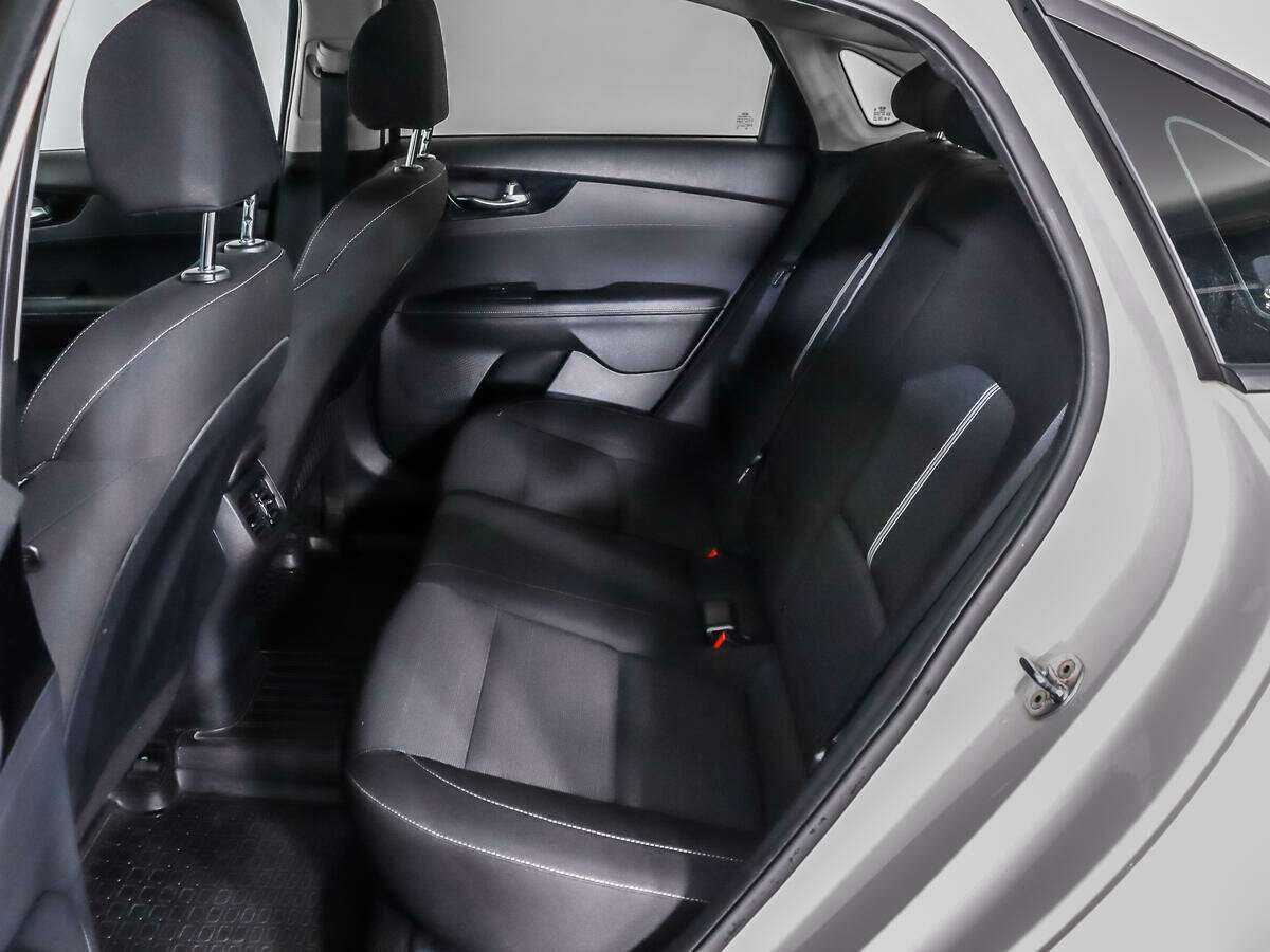 Купить Kia Cerato, 2018, 100 811 км.. Фото: #9