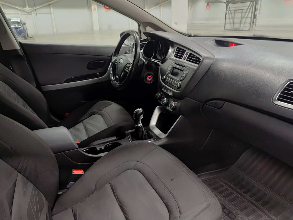 Купить Kia Ceed, 2013, 152 874 км.. Фото: #9