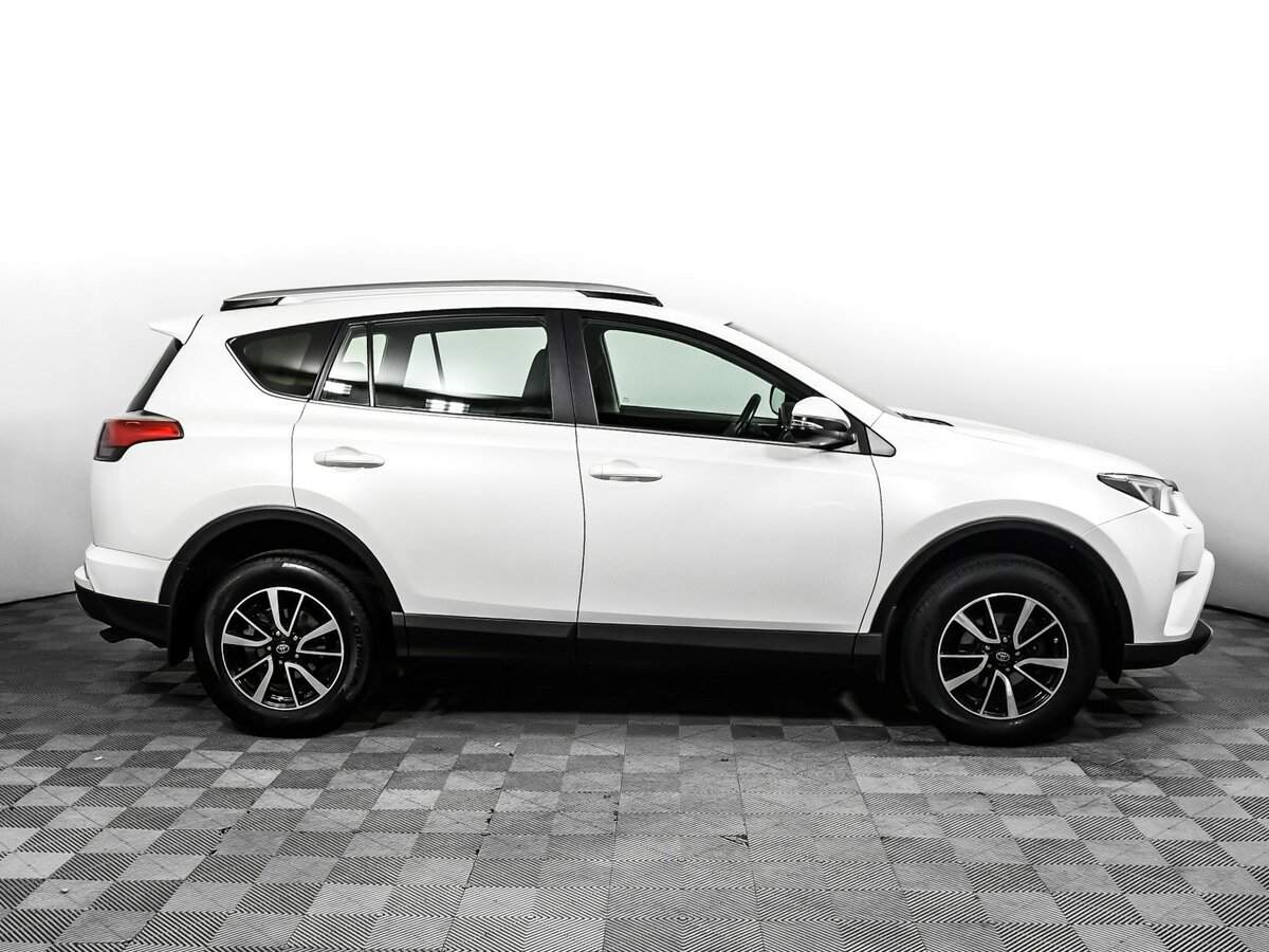 Купить Toyota RAV4, 2017, 118 617 км.. Фото: #3