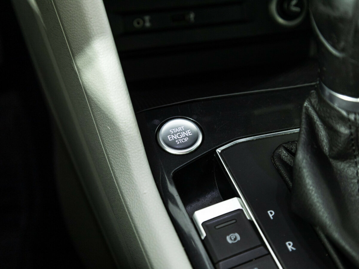 Купить Volkswagen Tiguan, 2017, 235 698 км.. Фото: #16