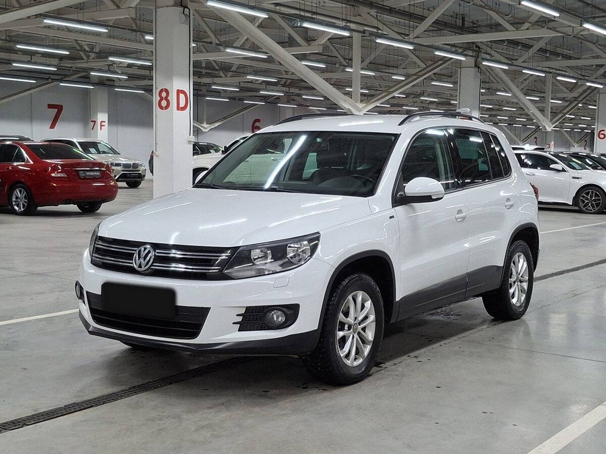 Купить Volkswagen Tiguan, 2016, 127 215 км.. Посмотреть фото