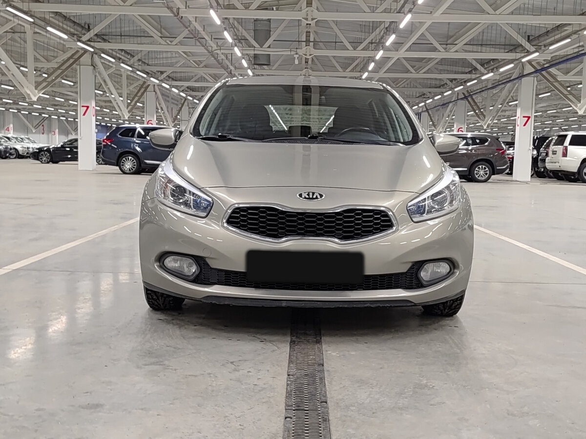 Купить Kia Ceed, 2012, 84 618 км.. Фото: #1
