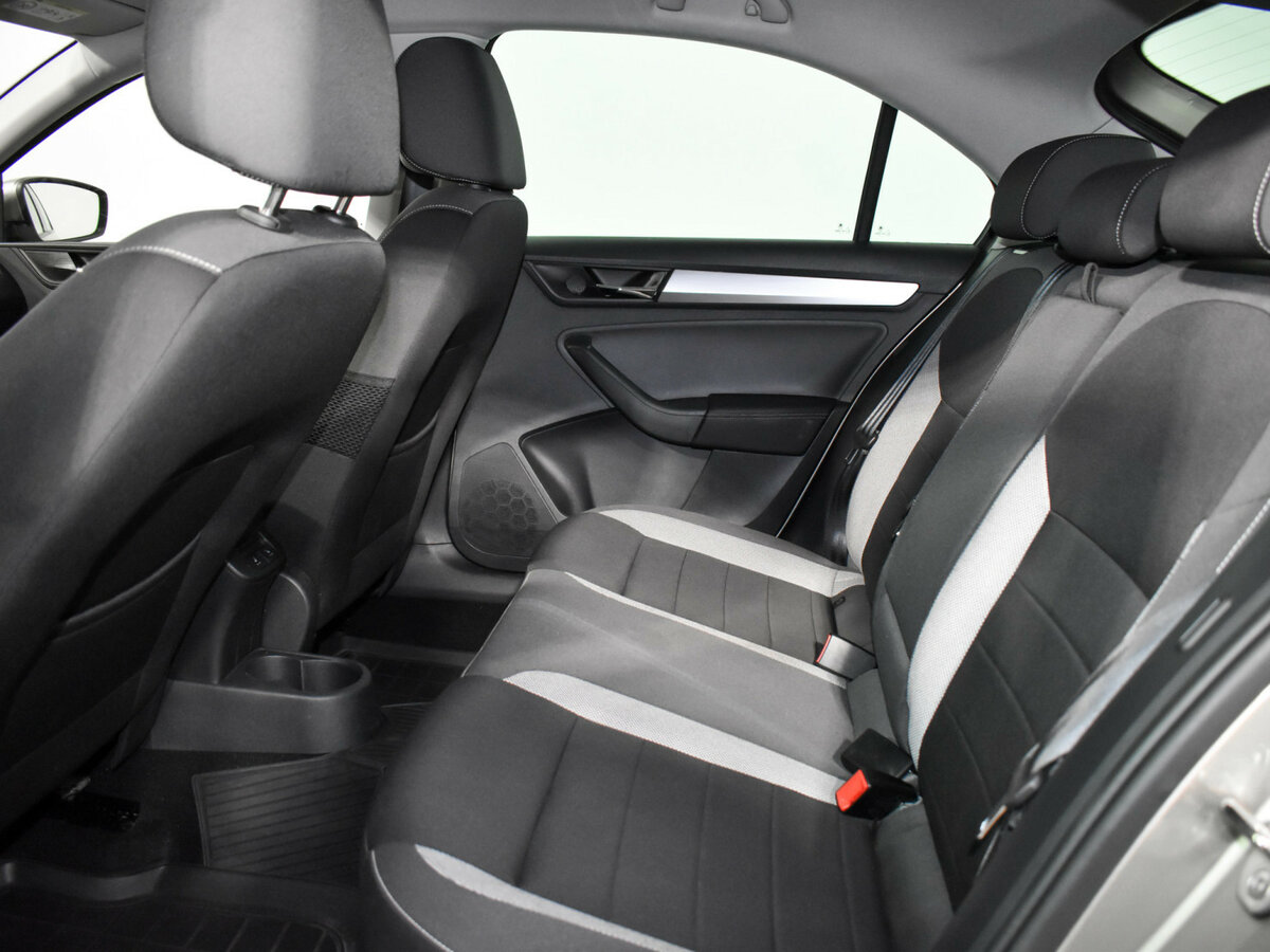 Купить Skoda Rapid, 2019, 122 754 км.. Фото: #10