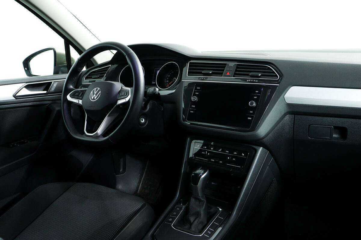 Купить Volkswagen Tiguan, 2021, 29 202 км.. Фото: #8