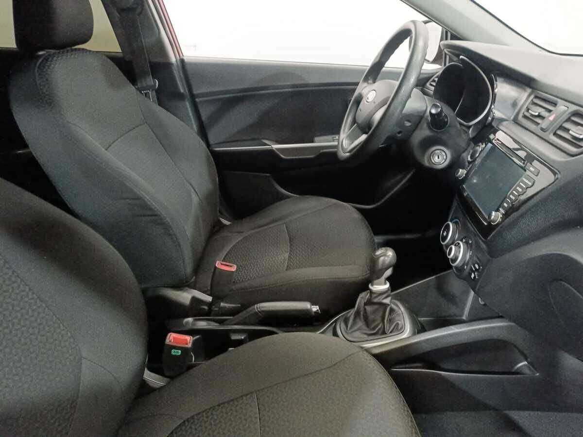 Купить Kia Rio, 2012, 181 336 км.. Фото: #9