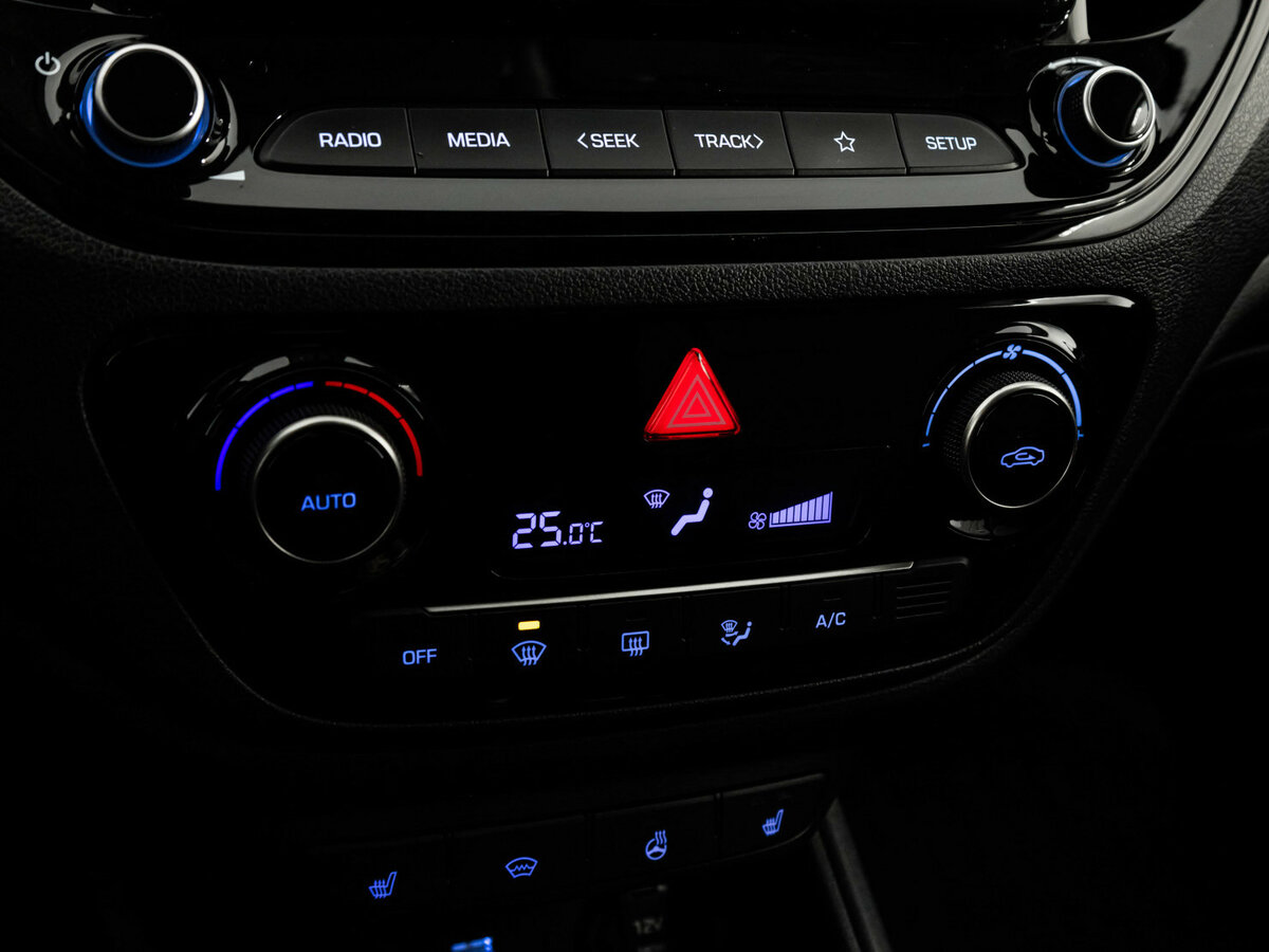 Купить Hyundai Solaris, 2020, 131 823 км.. Фото: #12