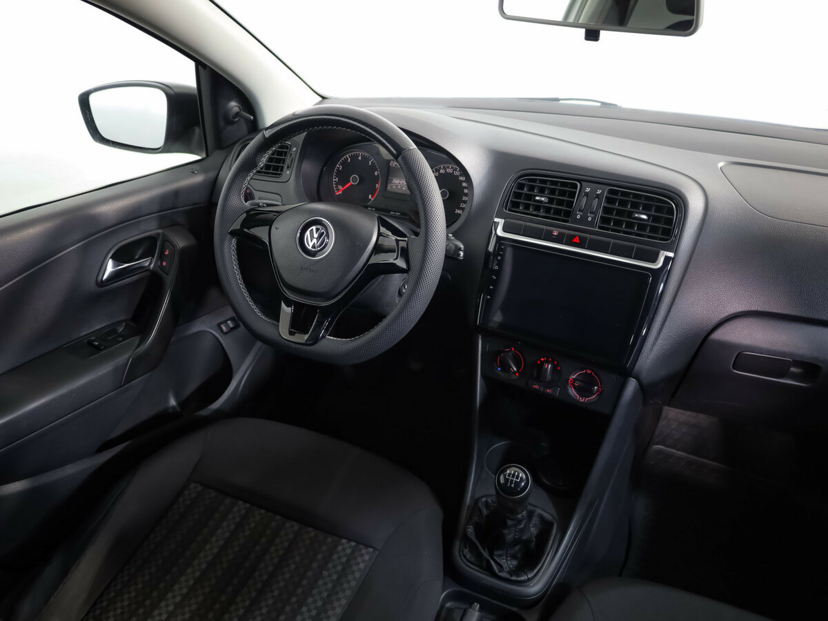 Купить Volkswagen Polo, 2018, 268 423 км.. Фото: #6