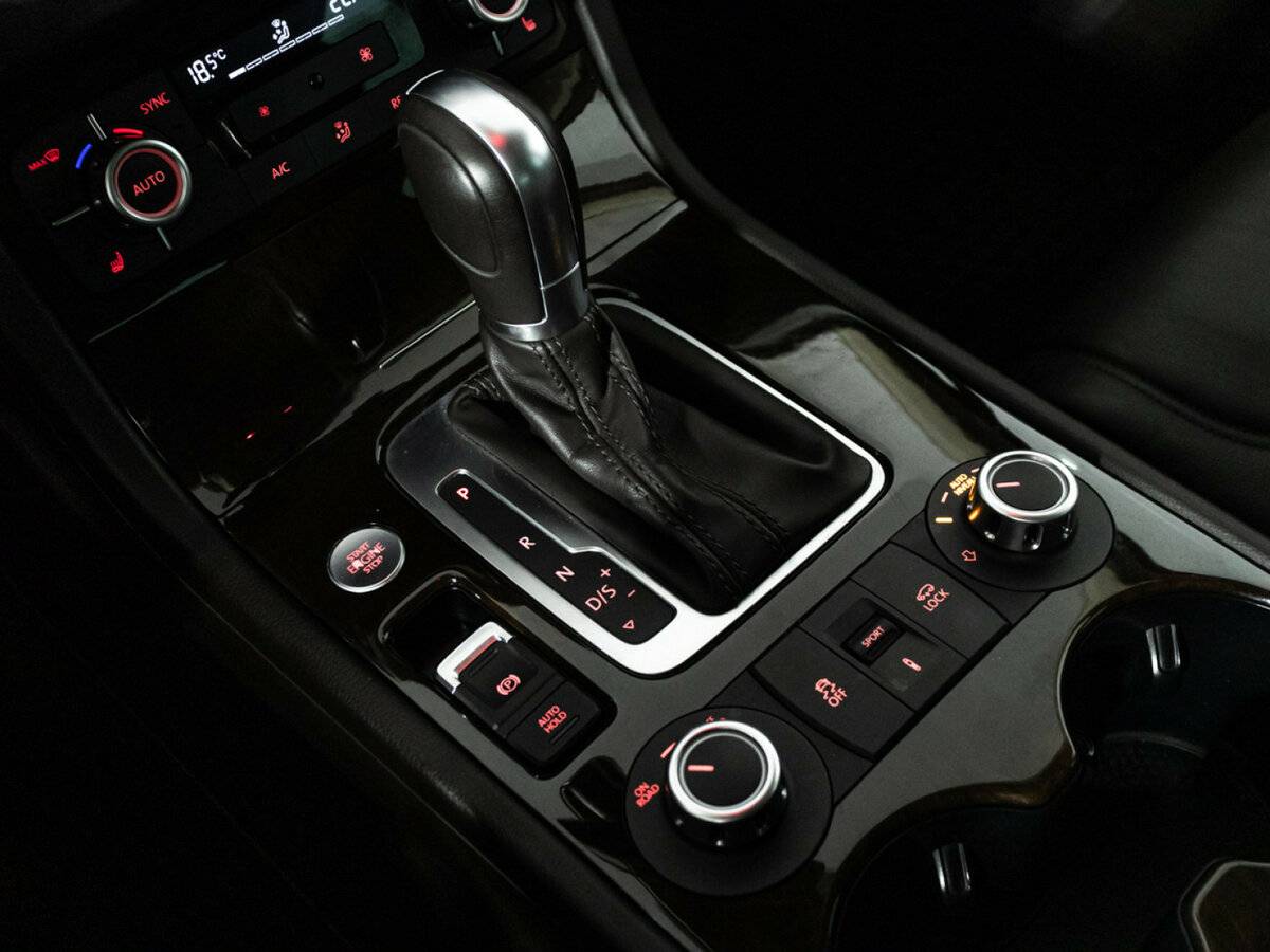 Купить Volkswagen Touareg, 2014, 79 907 км.. Фото: #15