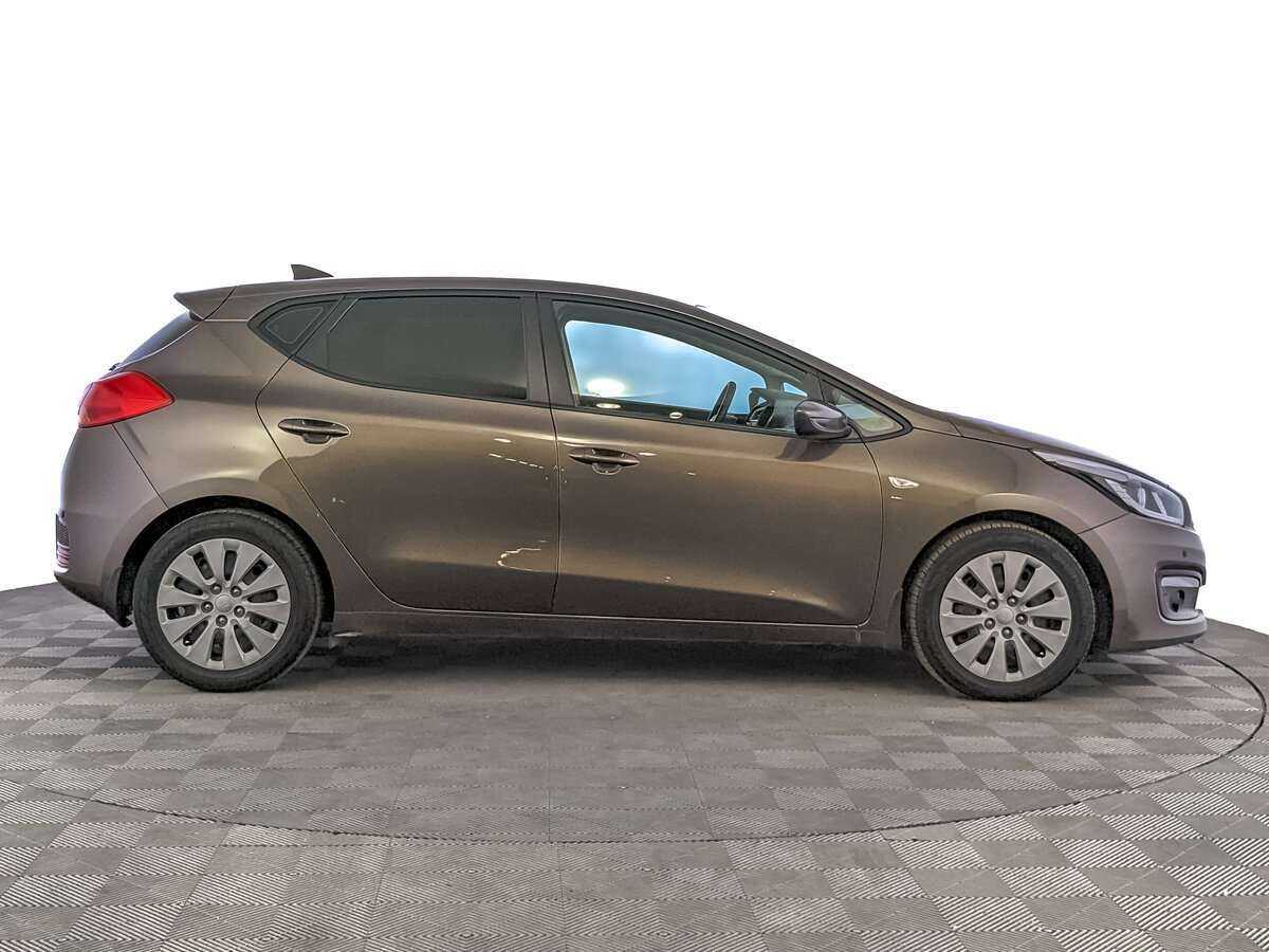 Купить Kia Ceed, 2017, 54 160 км.. Фото: #3