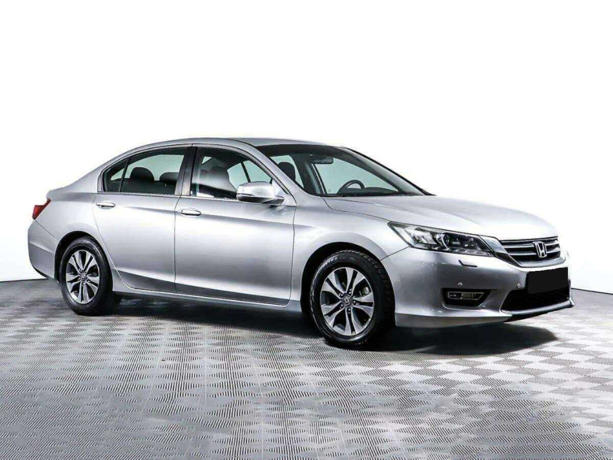 Купить Honda Accord, 2013, 120 001 км.. Фото: #2
