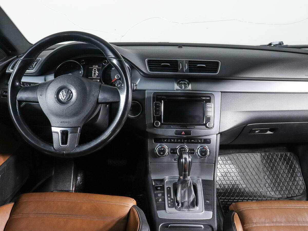 Купить Volkswagen Passat CC, 2013, 216 156 км.. Фото: #9