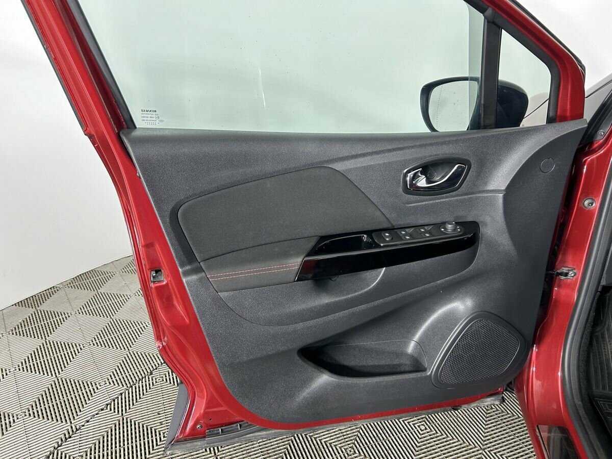 Купить Renault Kaptur, 2018, 79 816 км.. Фото: #6