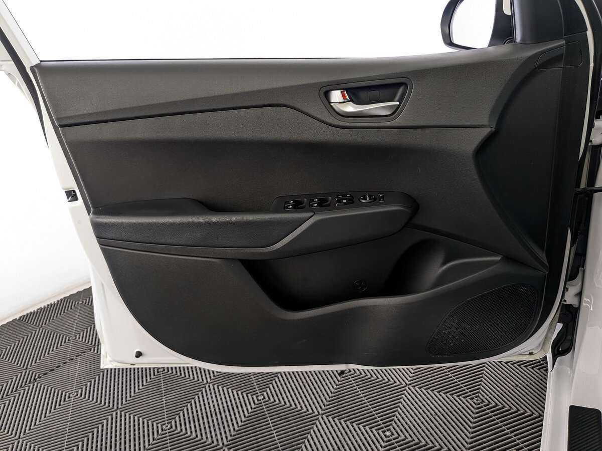 Купить Hyundai Solaris, 2021, 52 643 км.. Фото: #14