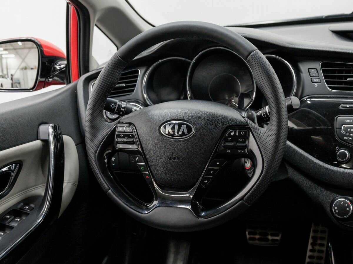 Купить Kia Ceed, 2014, 196 212 км.. Фото: #11