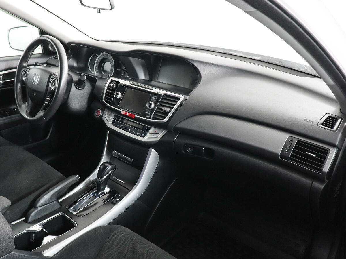 Купить Honda Accord, 2013, 150 762 км.. Фото: #6