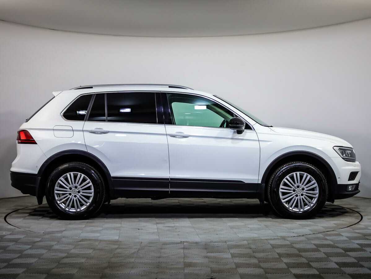 Купить Volkswagen Tiguan, 2019, 74 198 км.. Фото: #2