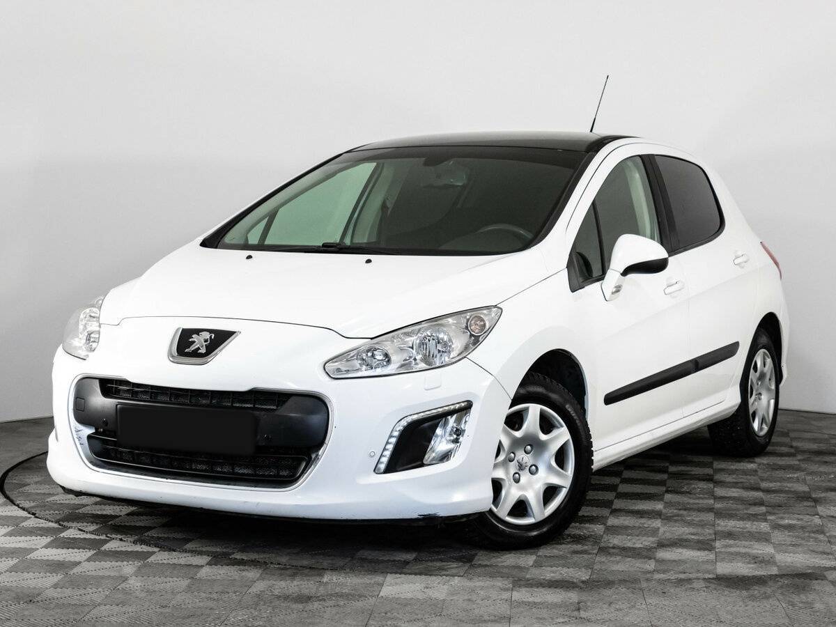 Купить Peugeot 308, 2012, 131 351 км.. Фото: #0
