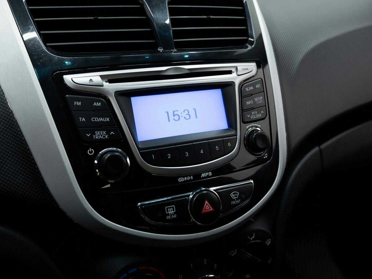 Купить Hyundai Solaris, 2012, 243 000 км.. Фото: #18