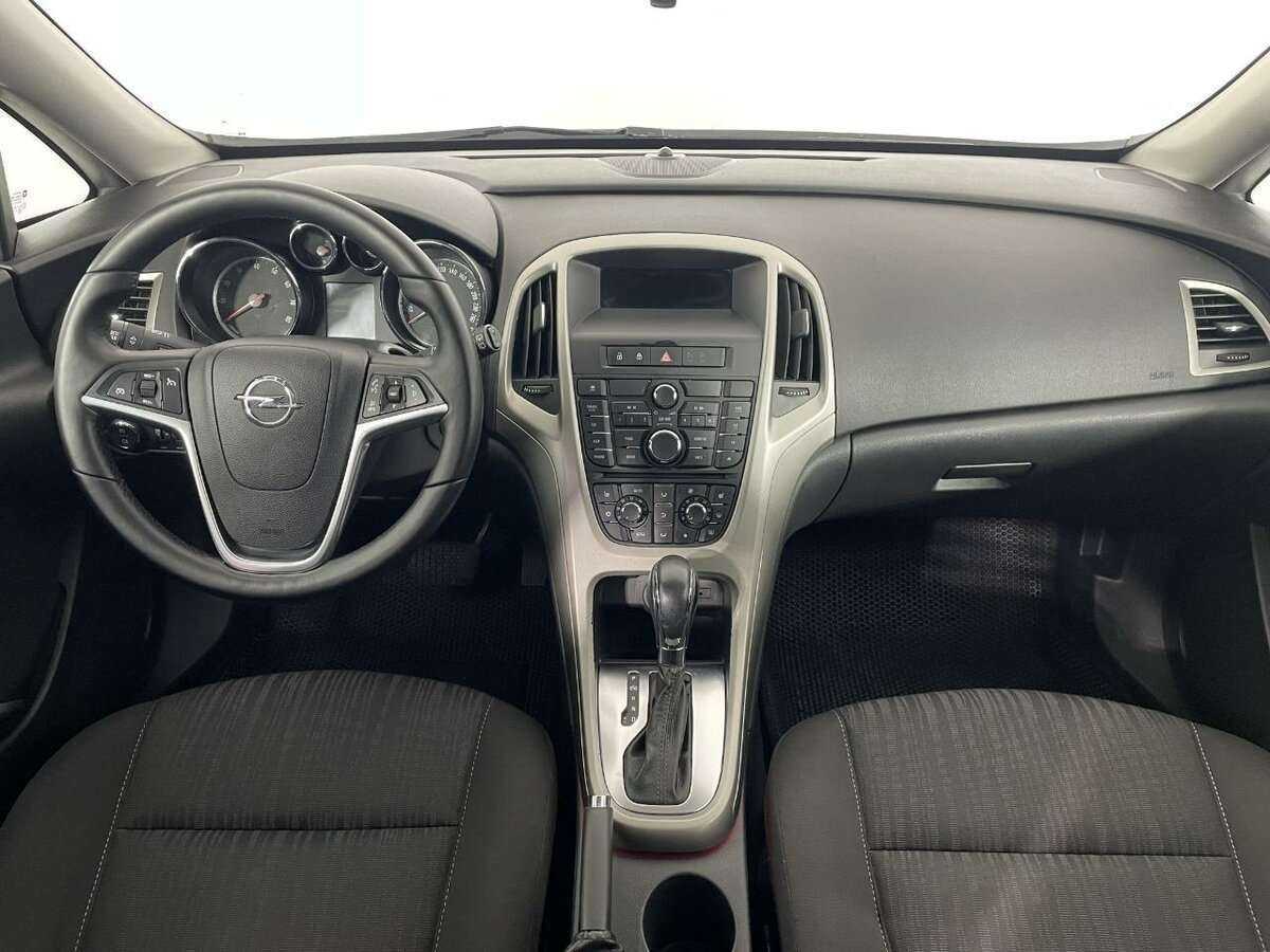 Купить Opel Astra, 2012, 173 688 км.. Фото: #6