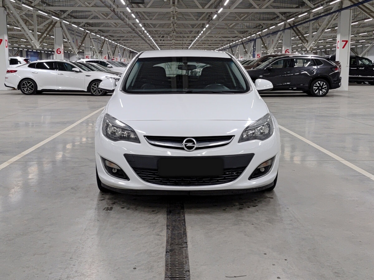 Купить Opel Astra, 2013, 180 852 км.. Фото: #1