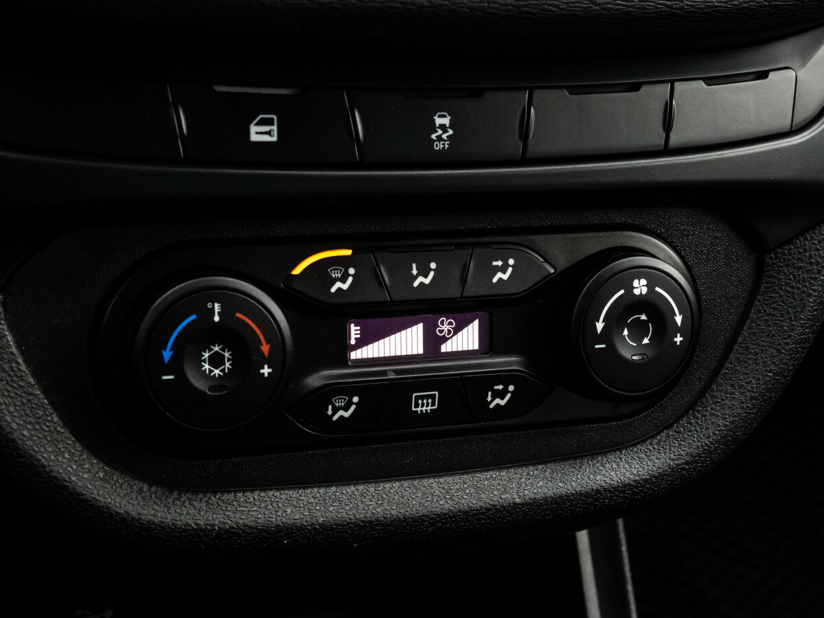 Купить Lada (ВАЗ) Vesta, 2017, 207 234 км.. Фото: #9