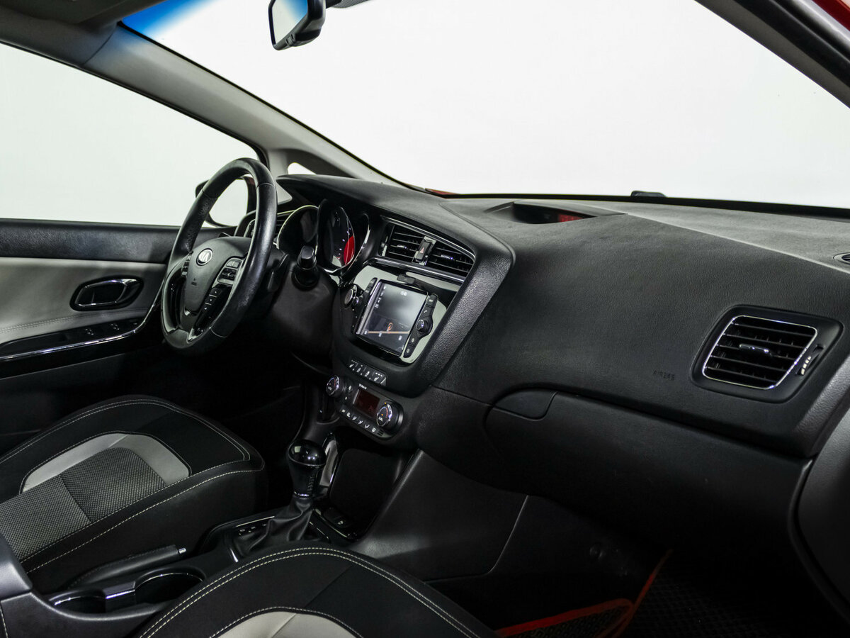 Купить Kia Ceed, 2017, 115 602 км.. Фото: #8