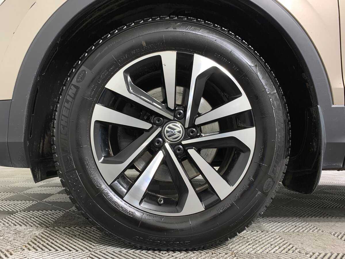 Купить Volkswagen Tiguan, 2019, 90 506 км.. Фото: #8