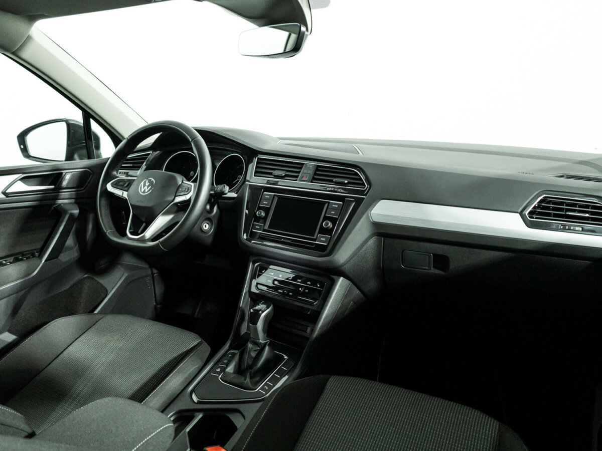 Купить Volkswagen Tiguan, 2021, 17 404 км.. Фото: #6