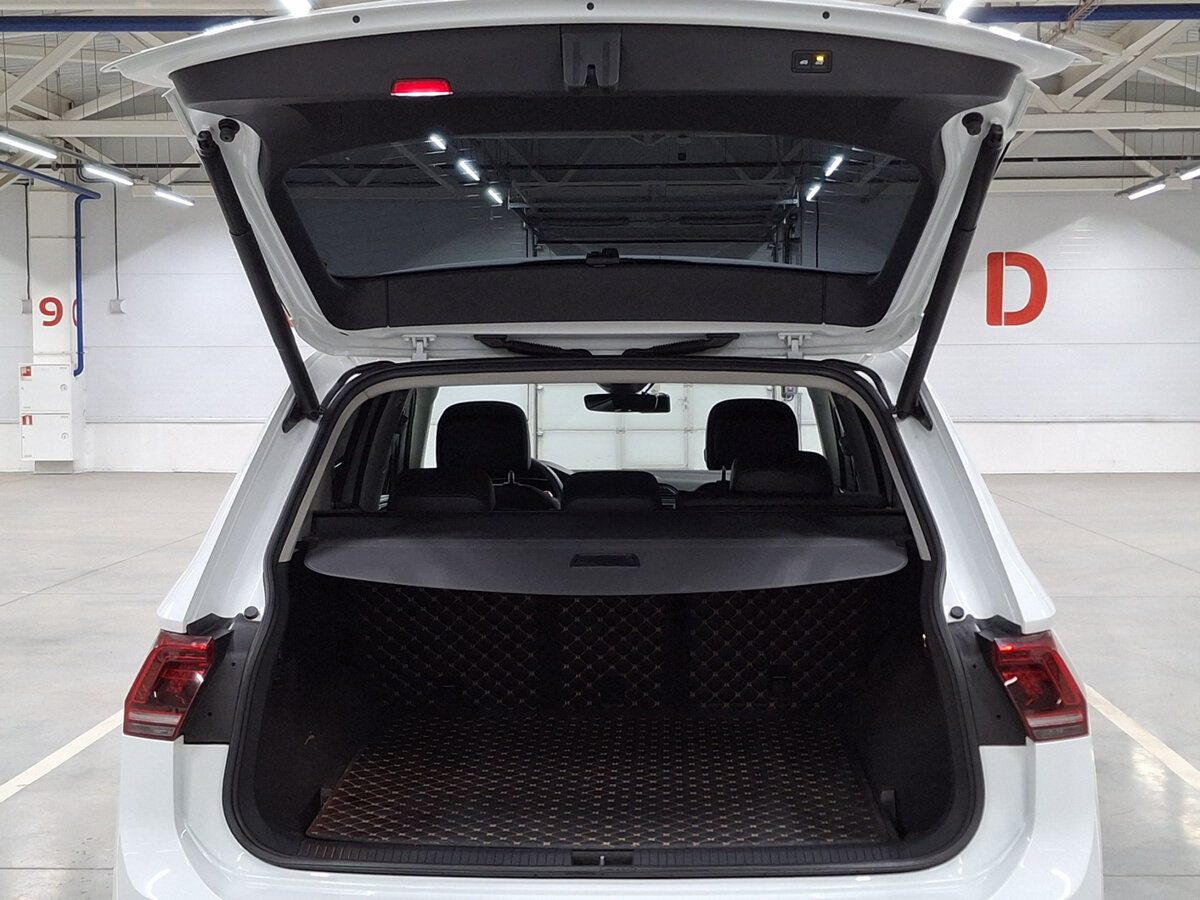 Купить Volkswagen Tiguan, 2018, 138 001 км.. Фото: #9