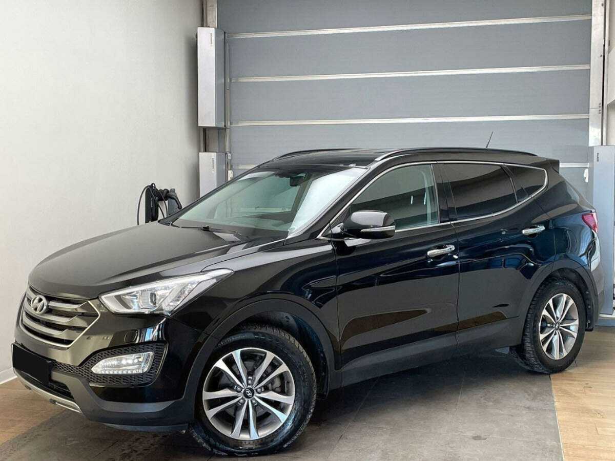 Купить Hyundai Santa Fe, 2015, 67 852 км.. Посмотреть фото