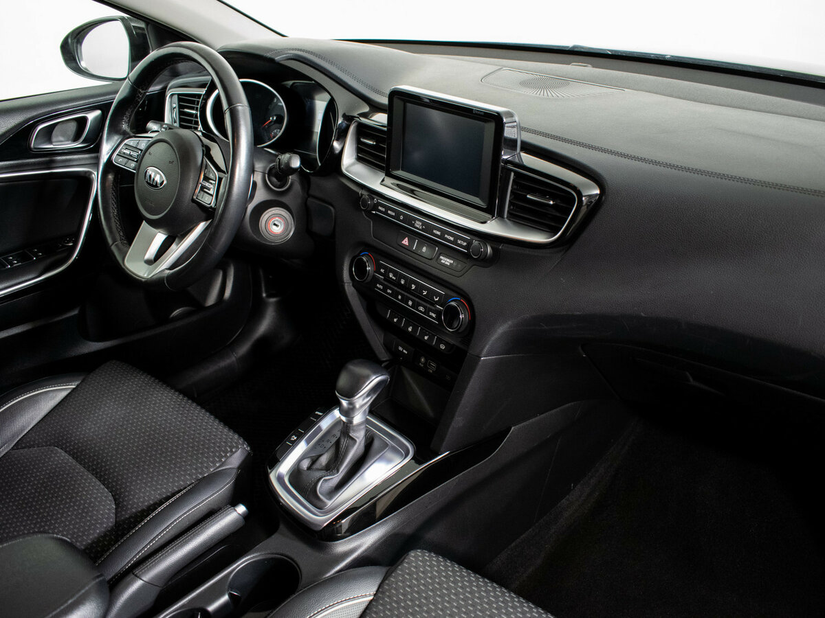 Купить Kia Ceed, 2018, 98 746 км.. Фото: #9