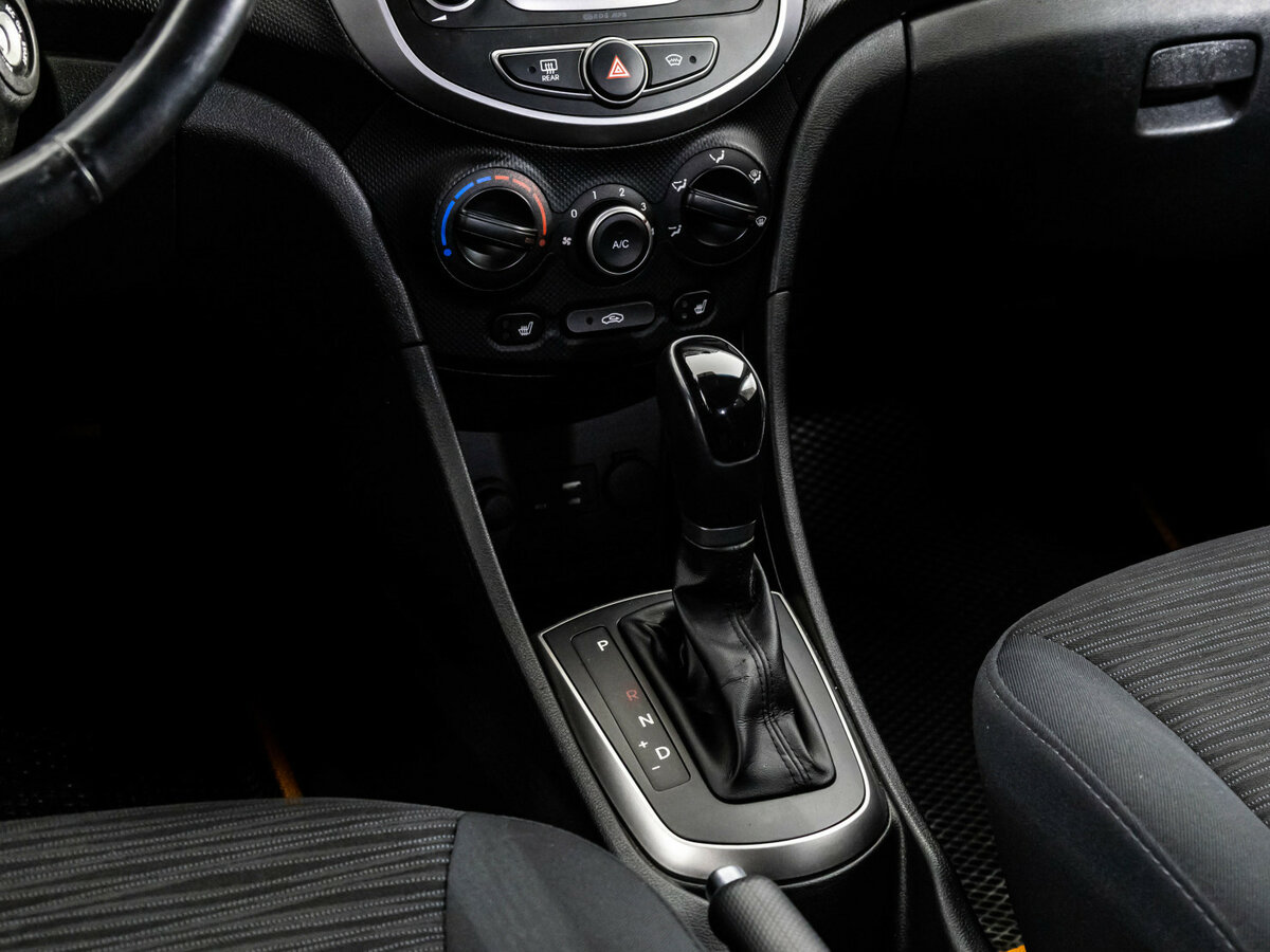 Купить Hyundai Solaris, 2014, 63 742 км.. Фото: #9