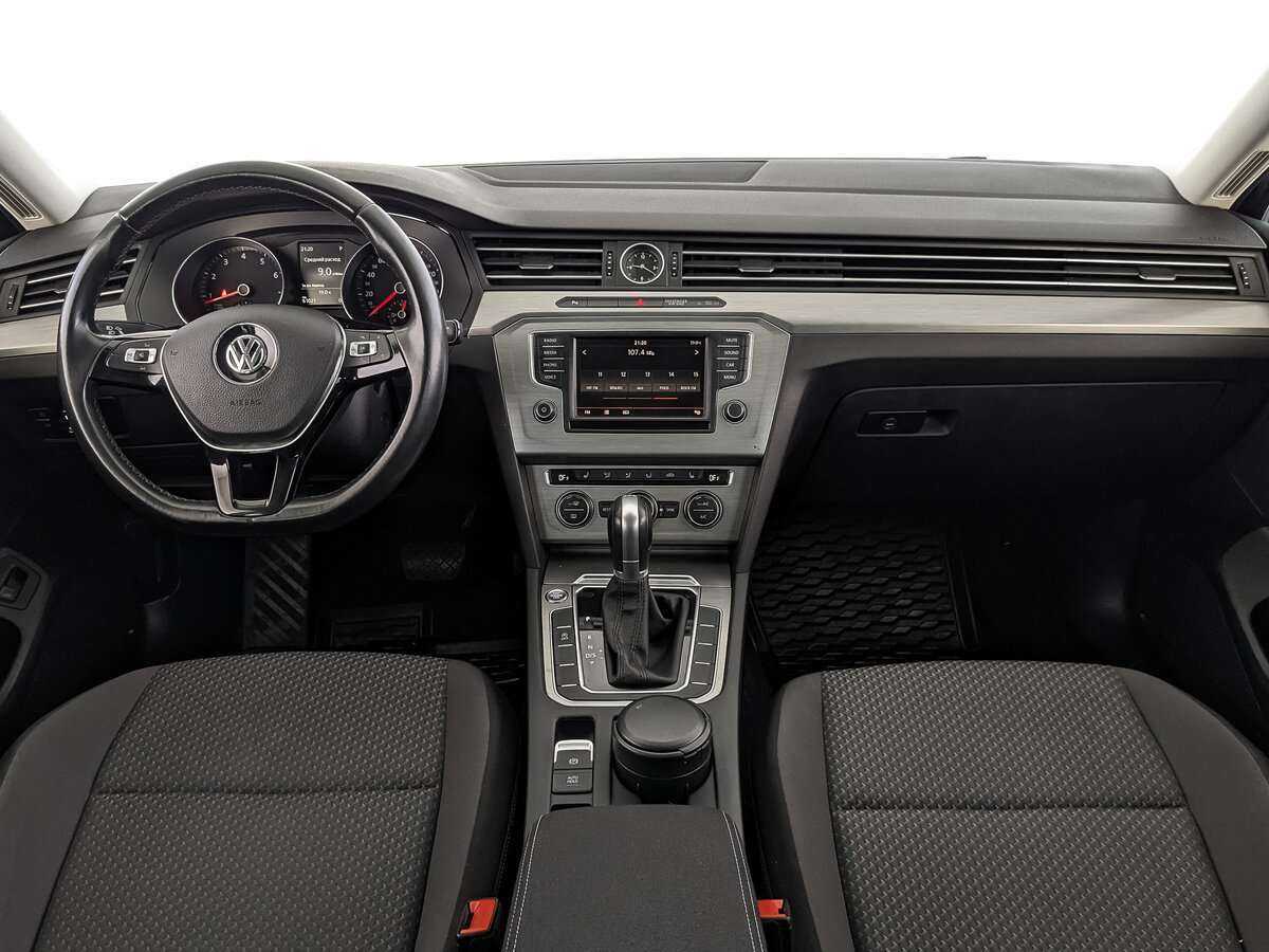 Купить Volkswagen Passat, 2016, 61 012 км.. Фото: #8