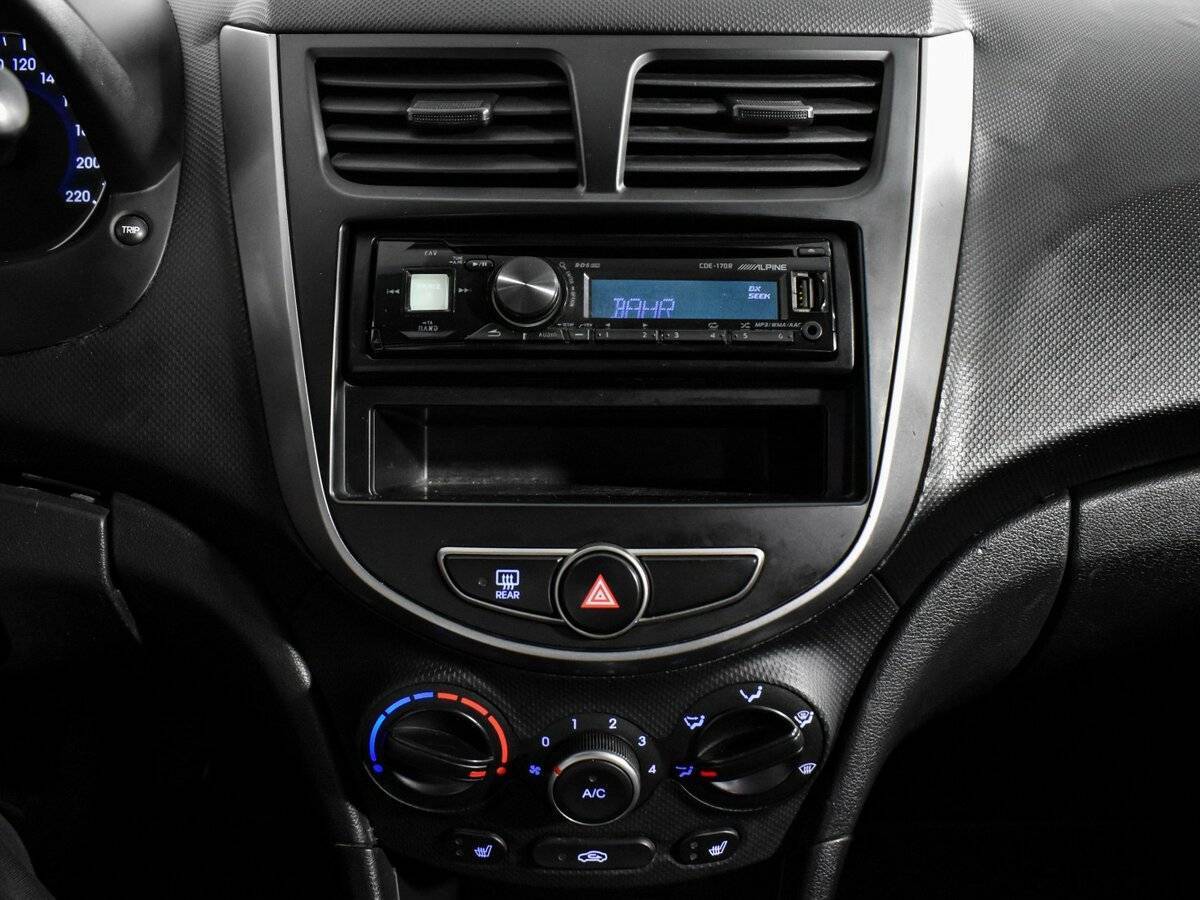 Купить Hyundai Solaris, 2014, 244 656 км.. Фото: #14