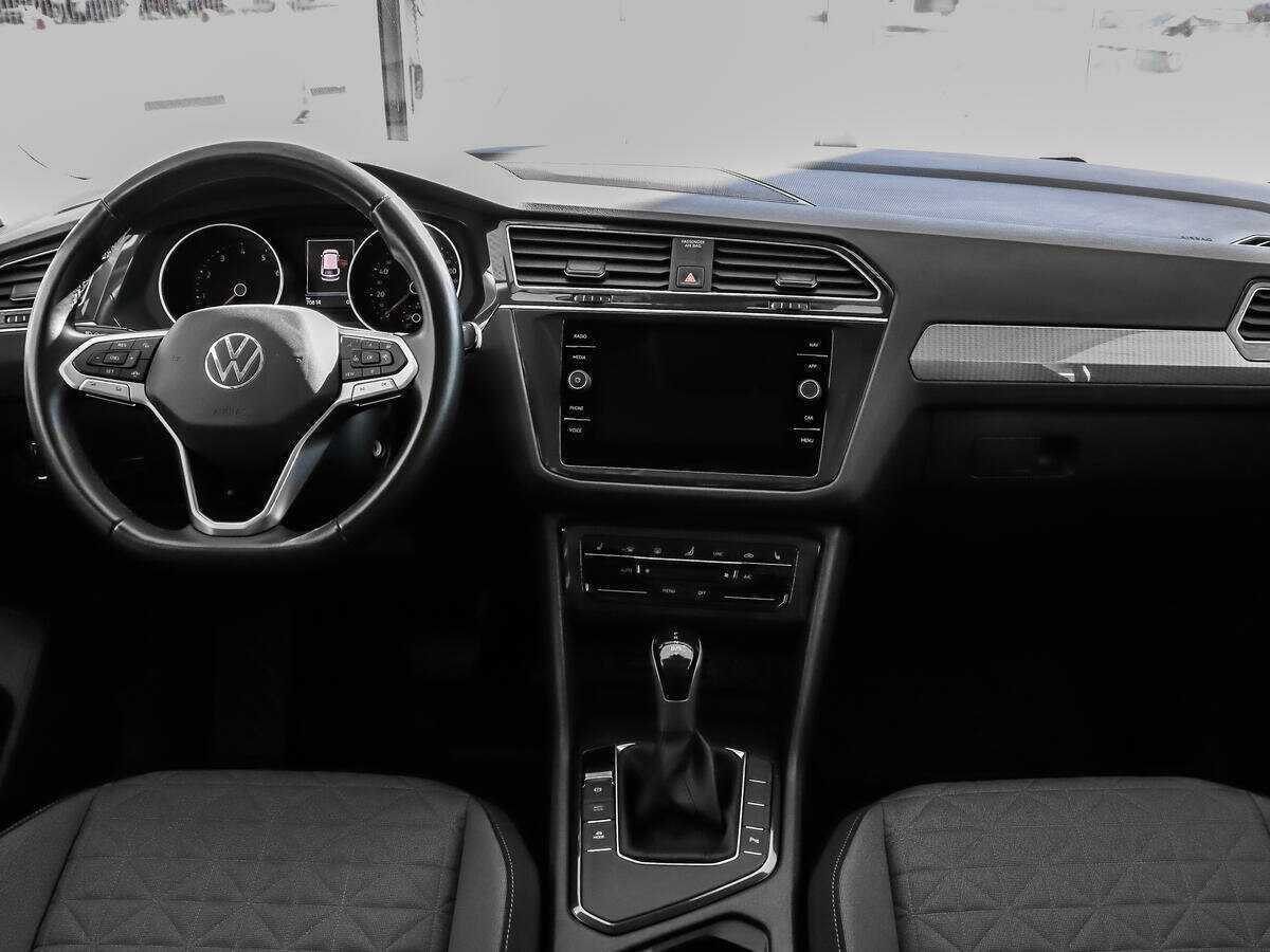 Купить Volkswagen Tiguan, 2021, 71 000 км.. Фото: #11